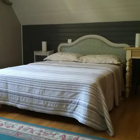 D'hotes Chez Dumitra Bed & Breakfast